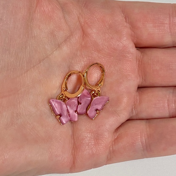 2 Piece Butterfly Charm Drop Earrings - Picture 7 of 8